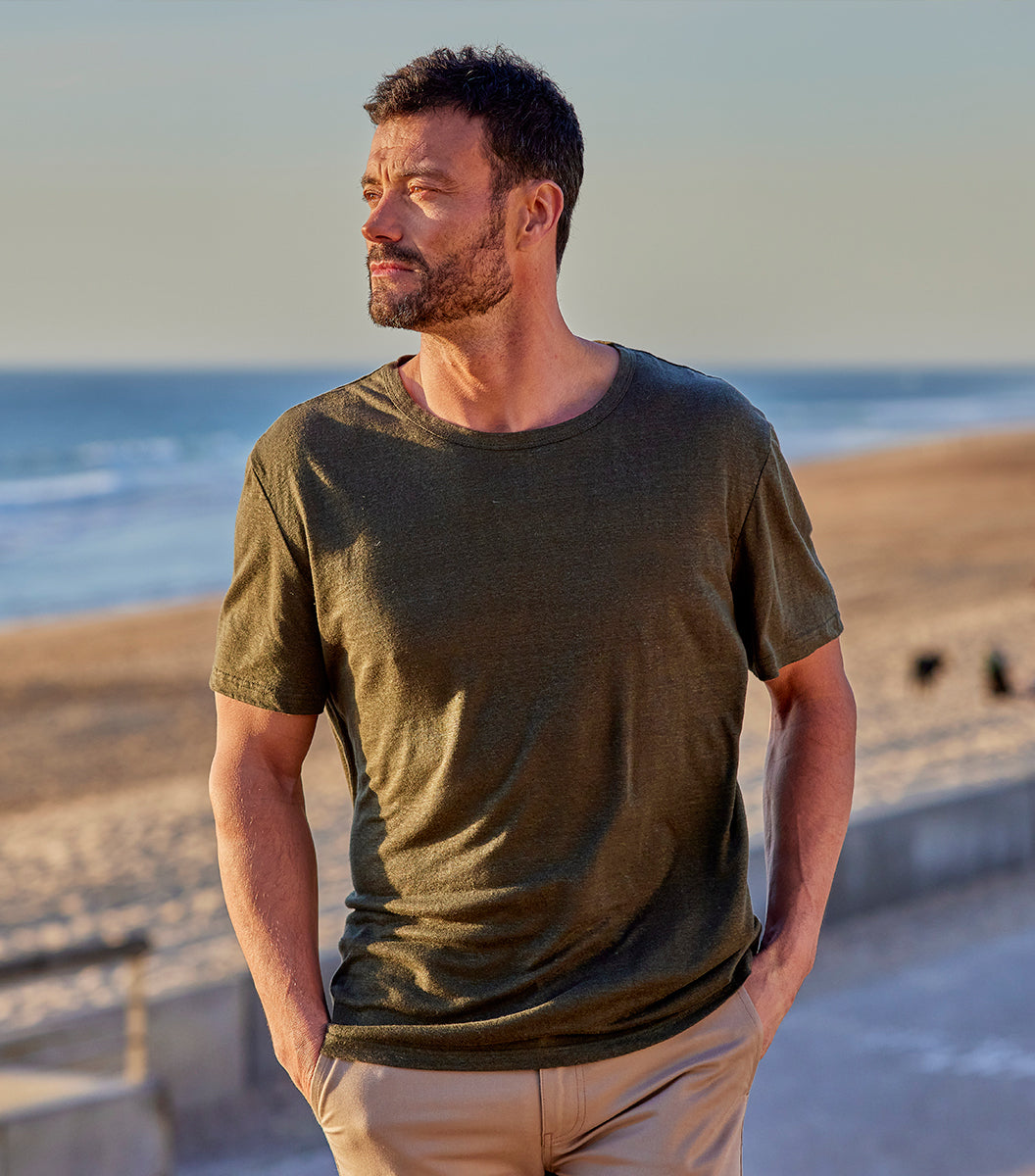 T-shirt Homme en Lin Kaki - L'Intemporel - Image 2