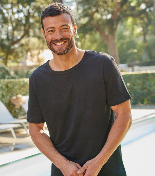 T-shirt Homme en Lin Noir - L'intemporel - Image 1