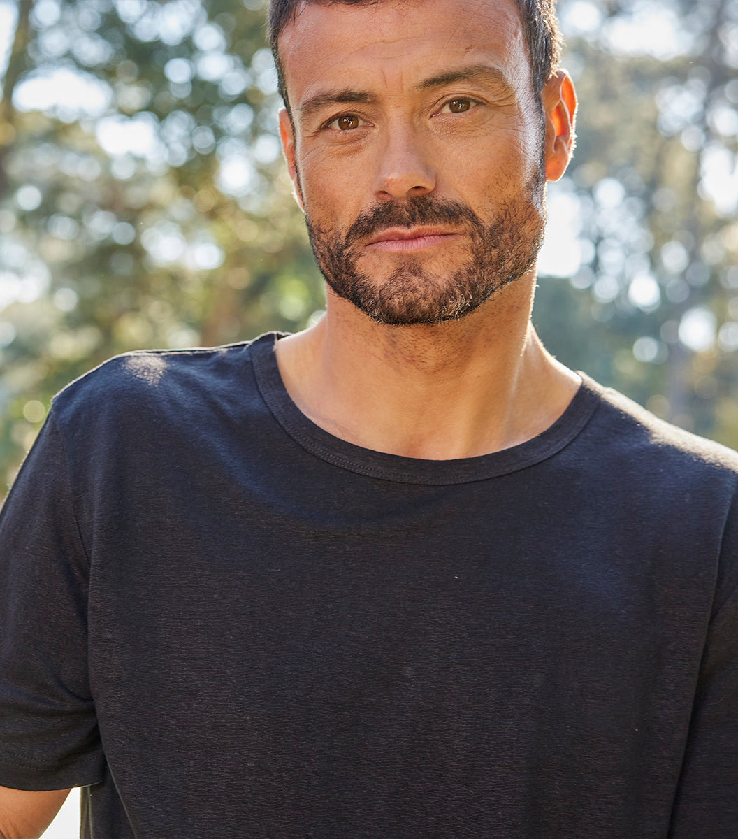T-shirt Homme en Lin Noir - L'intemporel - Image 4